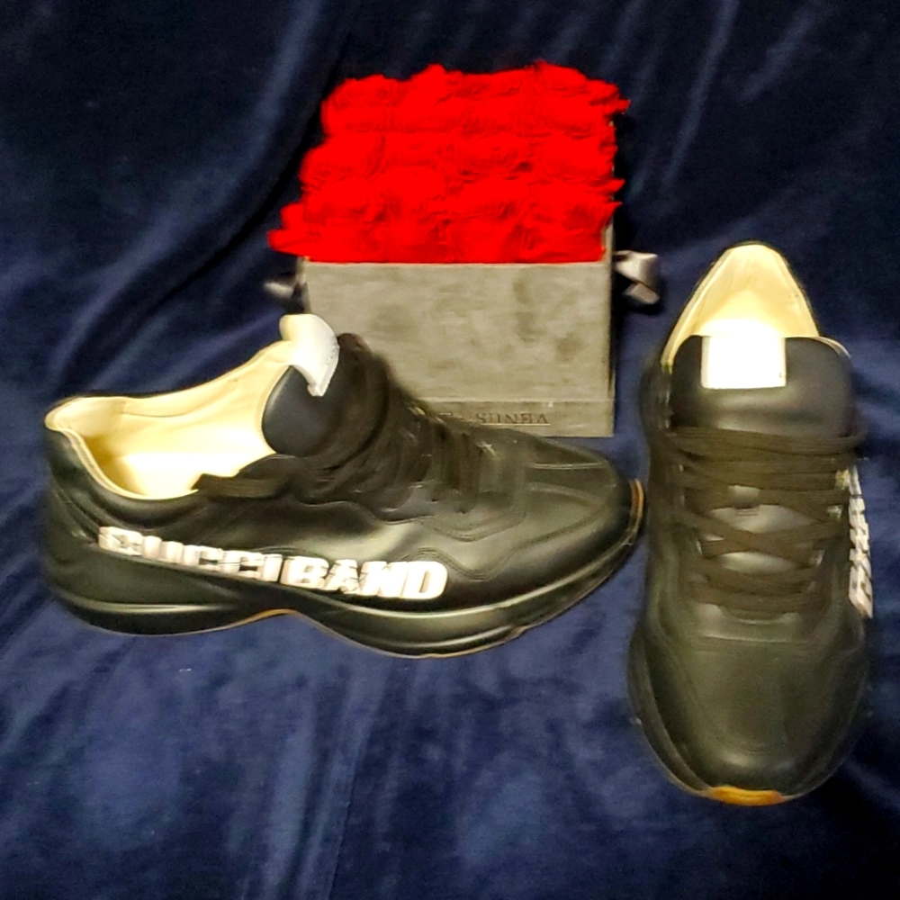 Men Black Gucci Shoes size 12